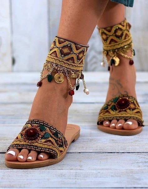 Rag Skirt, Sandals Greek, Leather Anklets, Boho Shoes, Summer Sandals Flat, Trending Womens Shoes, Mode Hippie, Crochet Sandals, Boho Sandals