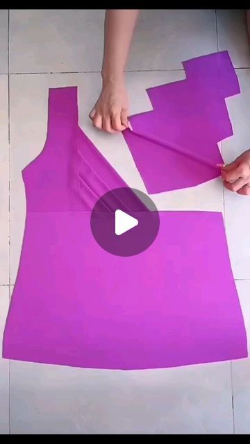 Dress Fashion Design, Design Your Own Dress, Dress Designs For Stitching, Fashion Sewing Tutorials, Fashion Design Dress, August 22, Handmade Fashion, Fashion Sewing, Dress Fashion