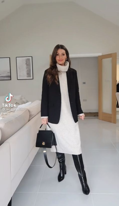 White Sweater Dress Outfit, Dress And Blazer Outfit, Sweater Dress Outfit Winter, Conservative Fashion, Simple Style Outfits, Winter Outfits Warm, Sweater Dress Outfit, Winter Mode, Stylish Work Outfits