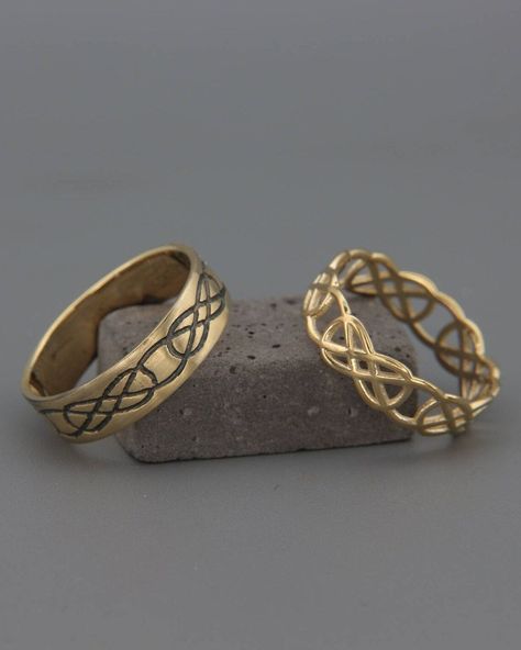 Lotr Wedding Band, Nordic Wedding Rings, Viking Wedding Band, Wedding Rings Celtic, Lotr Wedding Rings, Celtic Ring, Lotr Wedding Ring, Celtic Wedding Ideas, Unique Wedding Ring Sets