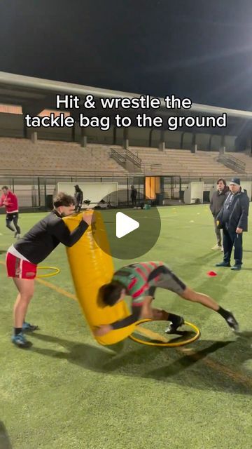 Tackling Drills, Rugby Tackle, Rugby Drills, Usa Rugby, Rugby Coaching, Tackle Football, Calisthenics Training, Rugby Training, Rugby 7s