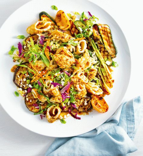 Squid Salad, Grilled Calamari, Vegan Quinoa Salad, Calamari Recipes, Squid Recipes, Quinoa Salad Recipes, Fine Dining Recipes, Cooking Seafood, Staying Fit