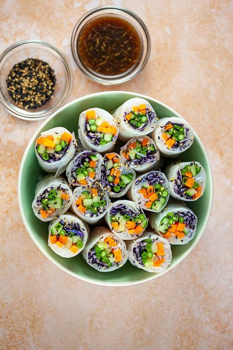 Rainbow Spring Rolls, Grilled Stuffed Peppers, Homemade Vanilla Pudding, Refreshing Snacks, Spring Roll Recipe, Brussel Sprout Salad, Summer Rolls, Latest Recipe, Spring Rolls