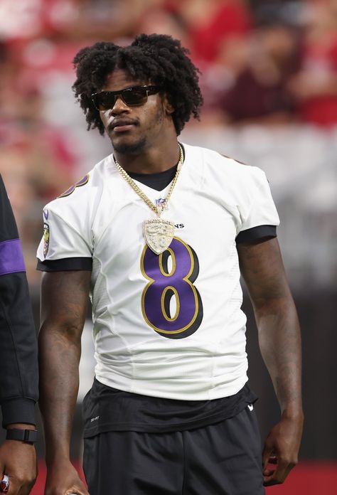 The Only NFL Player with 80 Total TDs before the age of 24 Lamar Jackson, Nfl Photos, Nba Pictures, Football And Basketball, Baltimore Ravens, Nfl Players, Nfl Football, College Football, Nhl