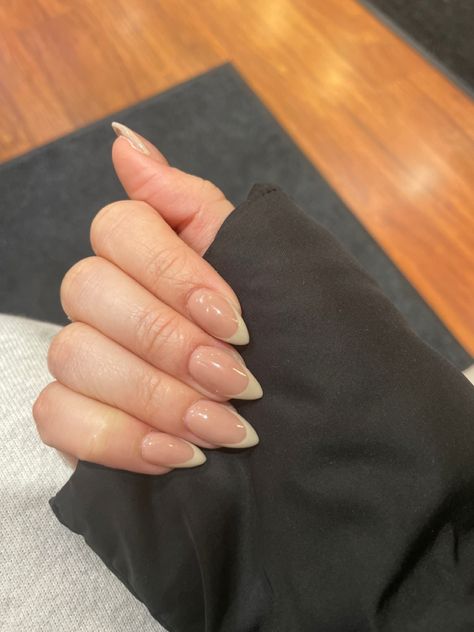 Beige Almond French Tip Nails, French Tips Beige, Simple Cream Nails, Creme French Tip Nails, Cream Tip Nails, Ivory French Tip Nails, Beige Tip Nails, Tan French Tip, Almond Beige Nails