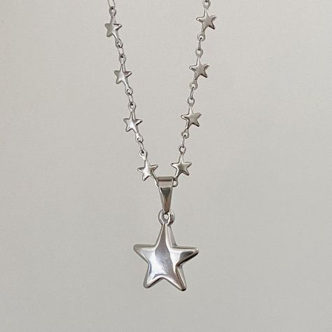 Star Necklaces, Mom Dr, Pretty Mess, Star Chain, Star Pendant Necklace, Punk Jewelry, Metal Stars, Funky Jewelry, Star Jewelry