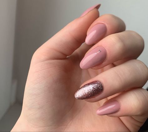 Semilac Classic Nude 004 Neonail Shiny Rose Uv Lack Pink Glitter Nails, Man Hat, Pink Glitter, Glitter Nails, Nail Design, Manicure, Wedding Inspiration, Nail Designs, Nail Art