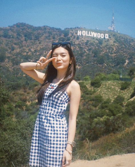 Francine Diaz Aesthetic, Korean Cute Outfits, Aesthetic Los Angeles, Francine Diaz, Crop Top Outfits, Korean Actresses, Sweet And Sour Pork, Blackpink Rose, Blue Suit