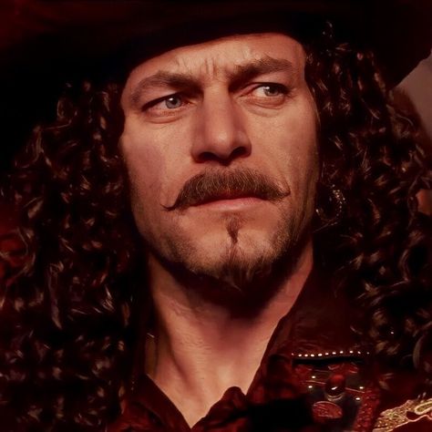 Peter Pan 2003 Hook, Captain Hook Jason Isaacs, Captain Hook 2003, Hook Jason Isaacs, Jason Isaacs Captain Hook, Captain Hook Peter Pan, Film Peter Pan, Peter Pan 2003, James Hook