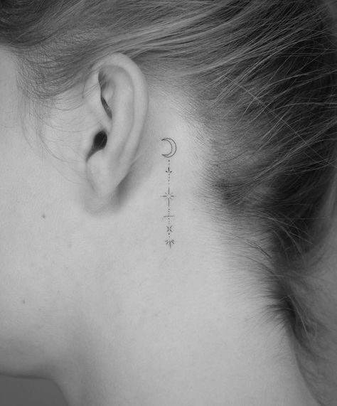 Ornamental symbol chain tattoo Symbol Chain Tattoo, Simple Neck Tattoos, Small Black Tattoos, Behind Ear Tattoos, Chain Tattoo, Small Girly Tattoos, Boho Tattoos, Neck Tattoos Women, Back Of Neck Tattoo