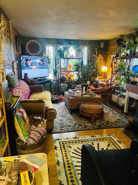 Maxamilist Apartment, 70s Inspired Room Bedrooms, Maximumlist Living Room, Small Posters On Wall Bedroom, Boho Maximalism Living Room, Cozy Hippie Living Room, Studio Apartment Maximalist, Tiny Apartment Living Room Ideas, Eclectic Witch Decor