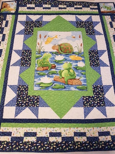 free quilt patterns for fabric panels - Yahoo Image Search Results Panel Quilts Ideas, Panel Quilts Ideas Layout, Baby Quilt Panels, Kid Quilts Patterns, Wildlife Quilts, Boys Quilt Patterns, Panel Quilt Patterns, Fabric Panel Quilts, Quilting Designs Patterns