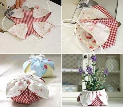 Bags Diy Sewing, Make A Drawstring Bag, Operation Christmas Child Boxes, Pouch Sewing, Scrap Fabric Crafts, Fabric Gift Wrap, Diy Bag Designs, Diy Gifts For Friends, Sewing Aprons