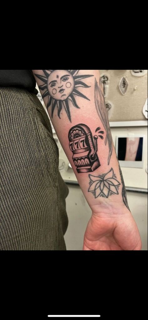 Wrist Tattoos Old School, 444 Traditional Tattoo, Wrist American Traditional Tattoo, Tattoos Patchwork Men, Small Traditional Tattoo Black, Top Of Wrist Tattoos Traditional, Old School Tattoo Man, Filler Tattoo Ideas Traditional, American Traditional Patchwork Tattoo