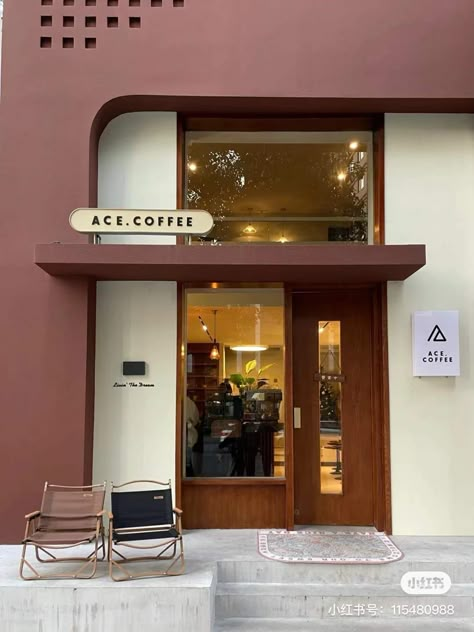 Front Of Cafe Design, Coffee Shops Exterior, Cafe Door Design, Cafe Door Design Entrance, Front Shop Design, Small Cafe Exterior, Small Cafe Front Design, Cafe Entrance Design Shop Fronts, Garage Door Coffee Shop