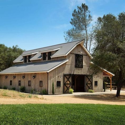 Farm Wedding Venues, Barn Remodel, Barn With Living Quarters, New Albany Ohio, Horse Barn Ideas Stables, Horse Barn Designs, Dream Horse Barns, Horse Barn Plans, Barn Shop