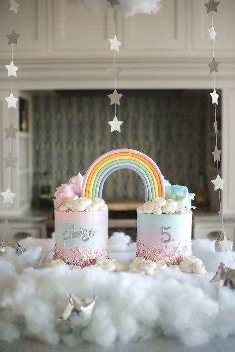 Twins 3rd Birthday Cake, Twin Rainbow Cake, Rainbow 1st Birthday Party Ideas, Rainbow Princess Birthday Party, Pastel Rainbow Party Ideas, Twin Girls First Birthday Party Ideas, Twins Cake Ideas, Twins Birthday Party Themes, Twins First Birthday Party Ideas