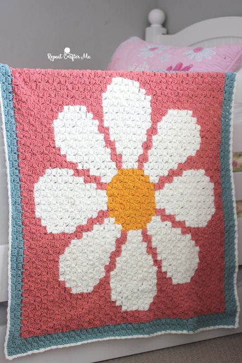 Crochet Daisy C2C Blanket with Bernat Blanket Tiny - Repeat Crafter Me Crochet Patterns Free Blanket Afghans, Baby Crochet Gifts, Corner 2 Corner, Daisy Blanket, Crochet C2c Pattern, C2c Patterns, C2c Crochet Pattern Free, C2c Blanket, Crochet Curtain Pattern