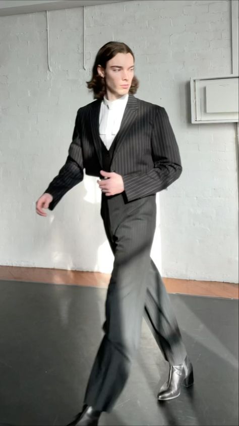 Non Binary Suit, Jarvis Aivali, Non Binary Outfits, High Fashion Men, Non Binary, Lets Go, Best Model, 60s Fashion, Black Suits