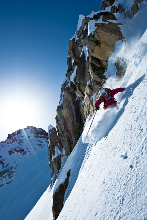 Lynsey Dyer heli skiing at North Cascades, Washington. http://lynseydyer.com/ Ski Inspiration, Ski Pics, Heli Skiing, Free Skiing, Backcountry Skiing, Ski Racing, Ski Vacation, Cascade Mountains, Ski Touring