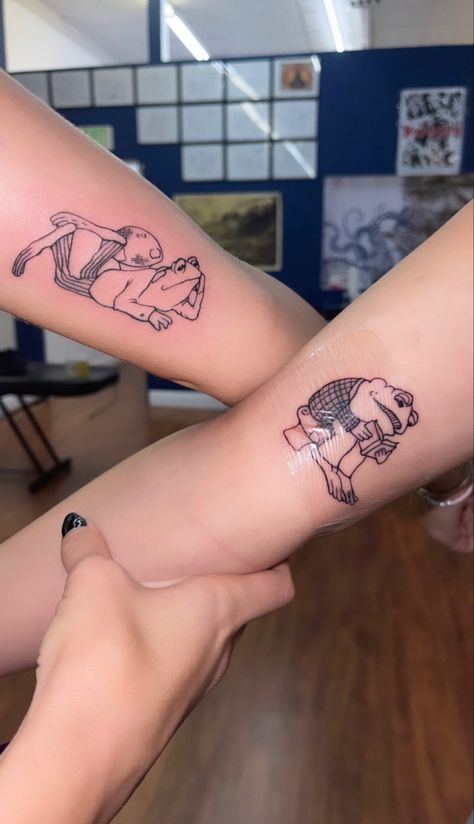 Retro Matching Tattoos, Tattoos Two People, Frog And Toad Matching Tattoo, Frog And Toad Tattoos, Max And Ruby Tattoo, Twinning Tattoos, Toad Tattoos, Frog And Toad Tattoo, Coordinating Tattoos