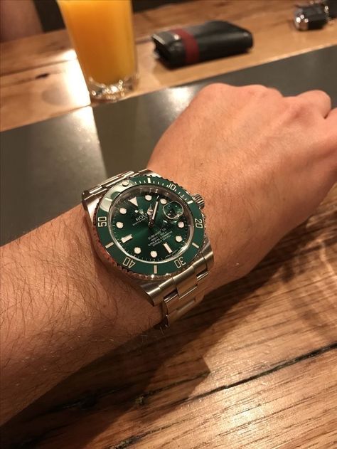 Rolex Hulk, Longines Watch Men, Square Watches, Diesel Watches For Men, Wrist Weights, Relic Watches, Mens Jewerly, Mens Digital Watches, Mens Gadgets