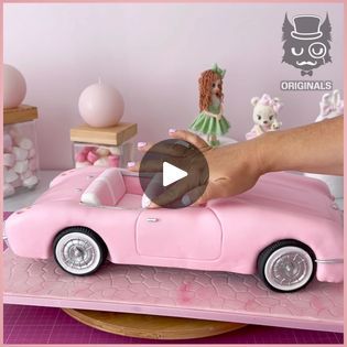 Barbie Car Cake, Barbie Cake Ideas Birthdays, Cake Barbie, Cake Car, Barbie Car, Girly Car, Barbie Cake, Car Cake, Birthday Cakes