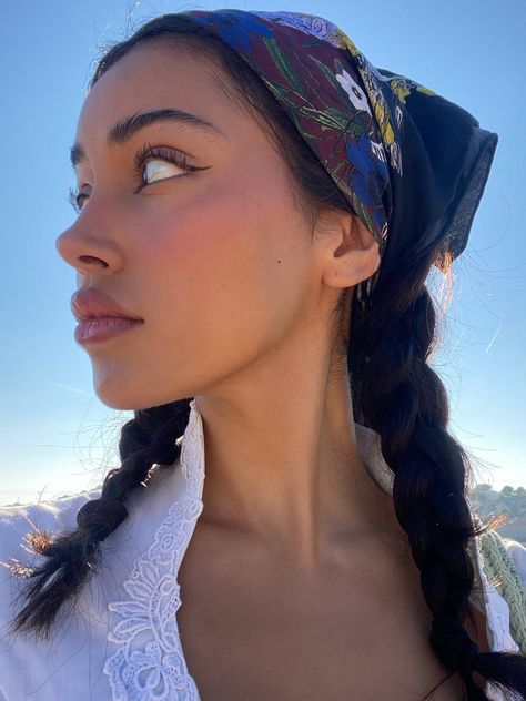 Cindy Kimberly on Twitter: "🐇🍓… " Cindy Wolfie, Cindy Kimberly, Cleaning Clothes, Hair Inspo, Pretty People, Hair Wrap, Curly Hair Styles, Braids, On Twitter