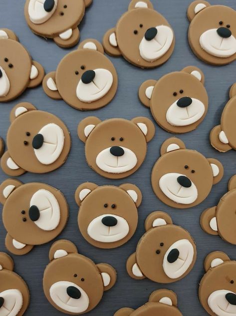 Teddy Bear Cupcakes Ideas, Teddy Bear Theme Party Decorations, Teddy Bear Cupcake Toppers, Smores Ideas, Cupcake Bear, Baby Bear Birthday Party, Bear Cupcake Toppers, Teddy Bear Birthday Cake, Teddy Bear Picnic Birthday Party