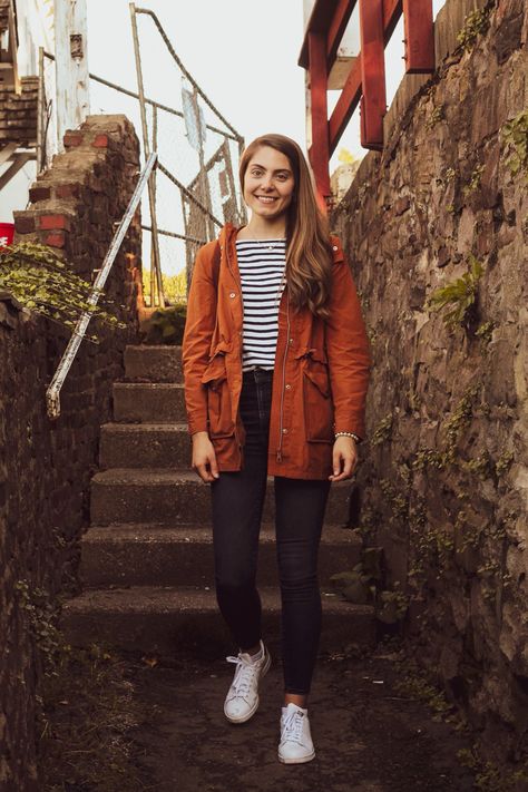 This jacket is the prettiest burnt orange color and perfect for throwing over a striped tee or light sweater durong the fall! ☺️🍁