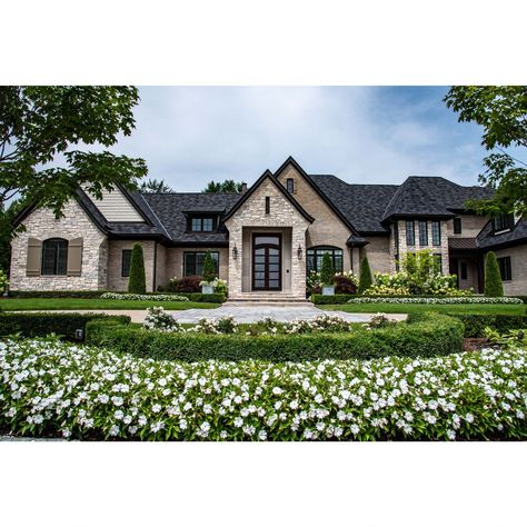 2019 ARDA Winners | American Residential Design Awards French Country Elevations, Michigan Homes Exterior, Stone Stucco Siding Exterior, Modern European House Exterior, Limestone And Brick House Exterior, European Ranch House Exterior, European Exterior Homes, Modern English Exterior, Modern French Country Home Exterior