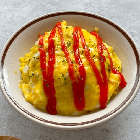 Restaurant Omurice Recipe (オムライス – Japanese Rice Omelette) Namul Recipe, Sweet Omelette, Rice Omelette, Japan Recipes, Omurice Recipe, Katsu Curry Recipes, Grilled Rice, Japanese Fried Chicken, Butter Chicken Curry