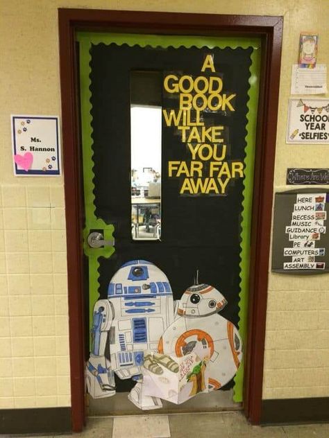 Star Wars Classroom Door, Winter Doors, Star Wars Classroom Theme, Holiday Classroom Doors, Winter Door Decorations Classroom, Winter Classroom Door, Decoracion Star Wars, Classroom Door Decorations, Winter Classroom Decorations