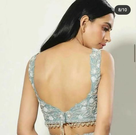 Lehnga Blouse Designs Sleeveless, Lehnga Blouse Designs Back, Backless Designer Blouse, Blouse Designs Back And Front Side, Alia Cut Blouse Design, Sweetheart Neckline Blouse Back, Latest Lengha Blouse Designs, Sleeveless Blouse Designs For Lehenga, Sleeveless Lehenga Blouse