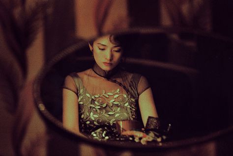 Gong Li Wong Kar Wai, Gong Li, Old Shanghai, V Magazine, Film Inspiration, Cinematic Photography, Her Eyes, Film Serie, Film Stills