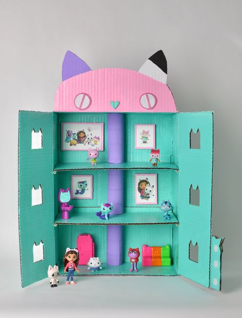 How To Make Doll House, Diy Gabbys Dollhouse, Crafts Using Cardboard, Craft For Kids With Paper, House Crafts For Kids, Crafts Out Of Paper, Cardboard Crafts For Kids, Box Craft Ideas, Art And Crafts For Kids