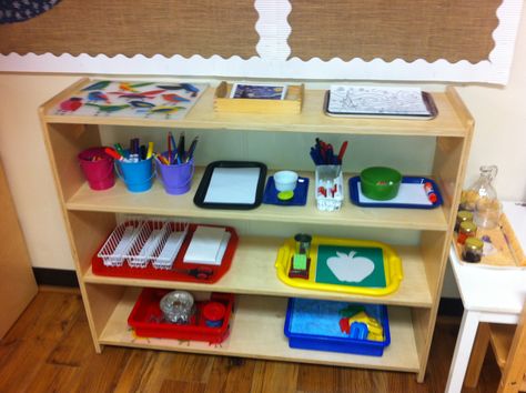 Art shelf in a primary classroom at Mission Montessori in Mission Viejo, CA Montessori Art Shelf, Montessori Work, Growing Seedlings, Art Shelf, Montessori Environment, Preschool Art Projects, Montessori Art, Montessori Practical Life, Toddler Art Projects