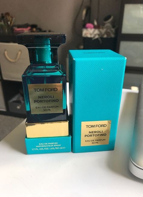 Tom Ford Neroli, Tom Ford Neroli Portofino, Tom Ford Perfume, Best Perfume For Men, Perfume Bottle Design, Perfume Collection Fragrance, Body Smells, Chanel Perfume, Smell Goods