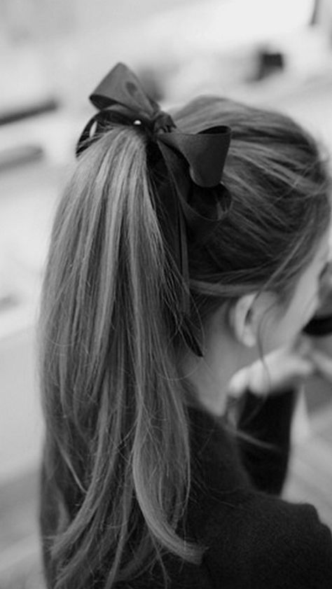 #high ponytail #black bow #ribbon #simple Fishtail Braid, High Ponytails, Hair Envy, Great Hair, Beach Waves, Hair Dos, Ponytail Hairstyles, Gorgeous Hair, Hair Day