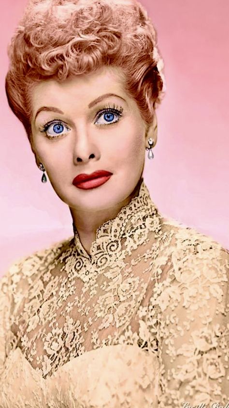 Lucille Ball Costume, I Love Lucy Show, Lucy And Ricky, People Watching, Lucille Ball, Love Lucy, Kindred Spirits, I Love Lucy, Classic Tv