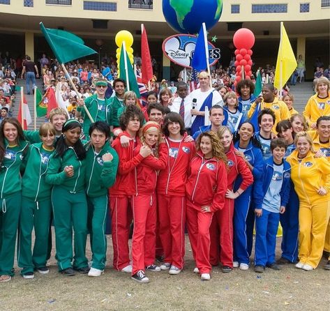 Disney Channel Games, Group Halloween Costumes, Game Costumes, Halloween 2024, Disney Channel, Tequila, Party Games, Halloween Costume, Halloween Costumes