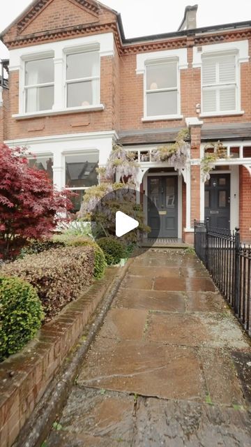 Tanya Baker on Instagram: "So excited to start releasing these clips but in the meantime, how gorgeous is Jo’s home?! 

@joandinteriors x @tanyabaker.co.uk ✨
🎥 @mosbornphotography 

#interiordesign #interiors #kitchenextension #edwardian #periodproperty #design #lifestyle #joandinteriors #tbandco" Edwardian House Kitchen, Your Home Made Perfect Bbc, Uk Small Terraced House Interiors, Edward Bulmer Brick, Edwardian Flat London, London Brick House, Edwardian House Interior, Edwardian House Exterior Australia, London Victorian Townhouse