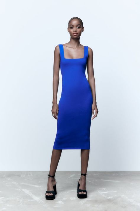 Dresses for Women | Explore our New Arrivals | ZARA Canada Square Neckline Dress, Color Block Coats, Wrap Dress Styles, Squared Neckline, Balloon Dress, Silk Dress Long, Skirt Trends, Sheer Skirt, Camisole Dress