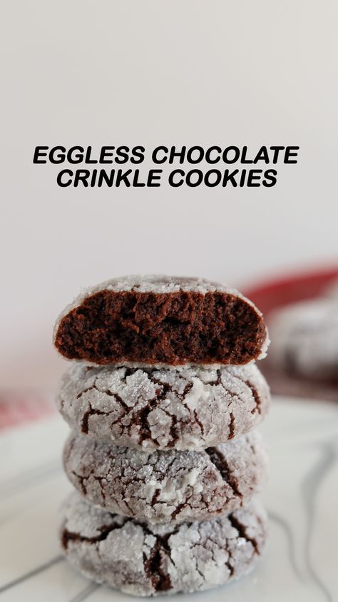 Eggless Chocolate Crinkle Cookies / Vegan Chocolate Crinkle Cookies Pancakes In Air Fryer, Pancakes In Oven, Eggless Chocolate Cookies, Cookies Without Eggs, Cookies Eggless, Vegan Chocolate Cookies, Eggless Cookie Recipes, Allergy Recipes, Eggless Cookies