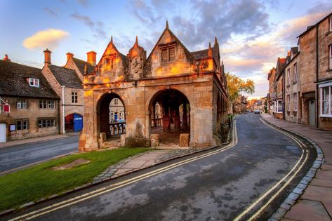 Cotswold villages and towns Gloucestershire England, Horse Chestnut Trees, Chipping Campden, Cotswold Villages, Old Manor, Country House Hotels, English Decor, Thatched Cottage, Kingdom Of Great Britain