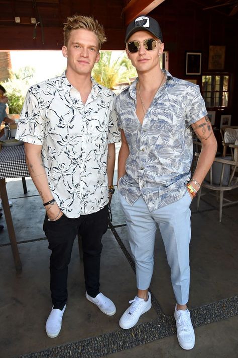 Coachella mens outfit ideas. Latest and Trending mens outfit ideas for Coachella. Mens Coachella, Coachella Outfit Ideas Men, Men Coachella, Coachella Outfit Ideas Bohemian, Male Festival Outfits, Hart Denton, Outfit Men Ideas, Coachella Outfit Ideas, Coachella Outfit Men