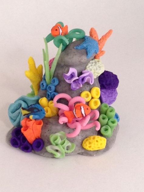 Clay Aquarium, Kawaii Miniatures, Clay Ocean, Coral Clay, Ocean Projects, Blue Tang, Clay Fish, Fish Crafts, Clownfish