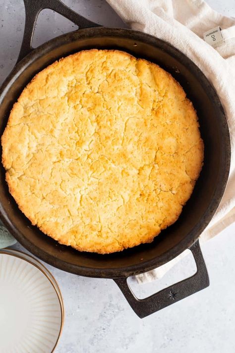 Cornbread Recipe Southern, Martha White Cornbread Recipe, Cornbread Recipe Moist, White Cornbread Recipe, Martha White Cornbread, White Cornbread, Southern Cornbread Recipe, Easy Cornbread Recipe, How To Make Cornbread