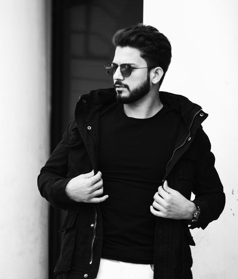 Boys Beard Style, Dpz For Boys, Cute Couple Names, Best Couple Pictures, Best Couple Pics For Dp, Black And White Suit, Stylish Pic, Black And White Outfit, Stylish Dp