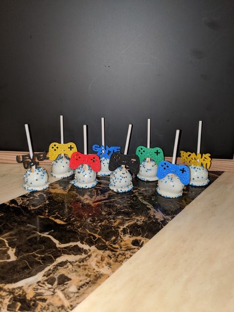 Gaming Cake Pops, Gamer Cake Pops, Video Game Cake Pops, Gamer Cake, Game Cake, Video Game Cakes, 8 Birthday, Video Games Birthday Party, Birthday Plans